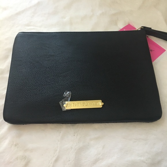 NWT Betsey Johnson Wristlet Pouch - Picture 5 of 8
